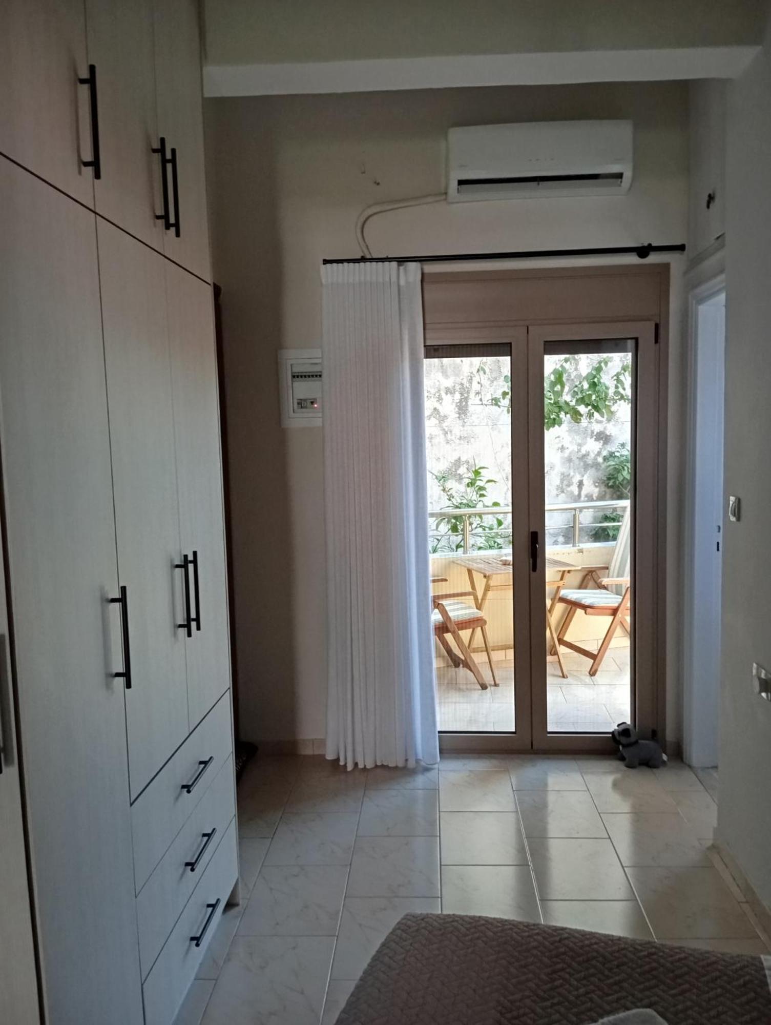 דירות נפפקטוס Zeta ' S House מראה חיצוני תמונה