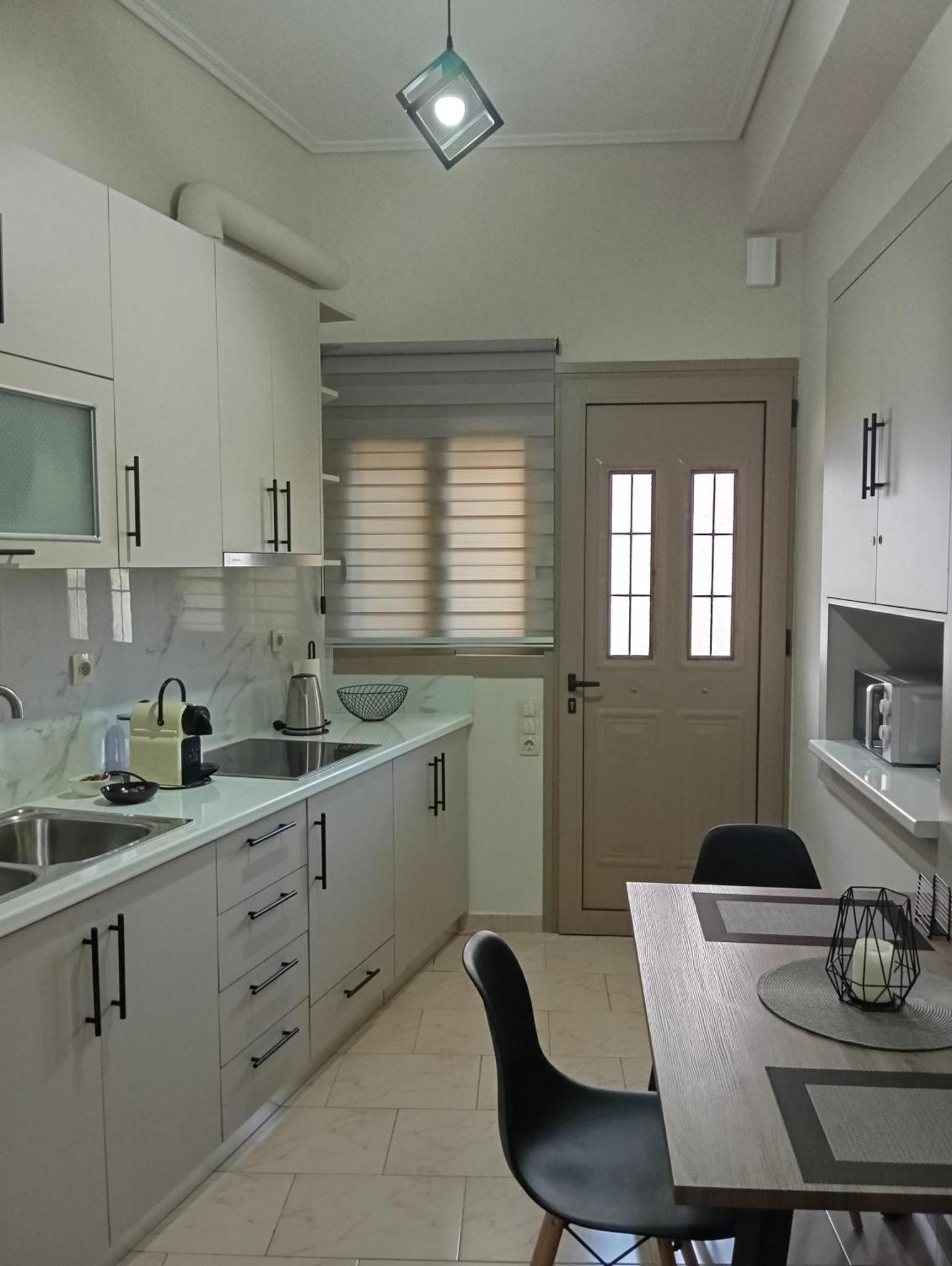 דירות נפפקטוס Zeta ' S House מראה חיצוני תמונה